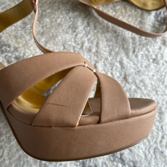 Thalia Sodi Beige/Nude Heels -Size 10 - Picture 3 of 6